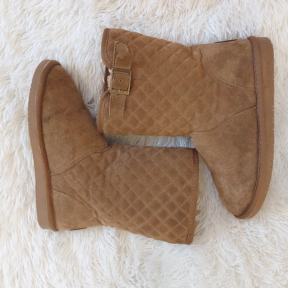 BearPaw Leigh Ann Quilted Winter Suede & Sheepskin Boots, Women's Size 9 - Picture 4 of 9